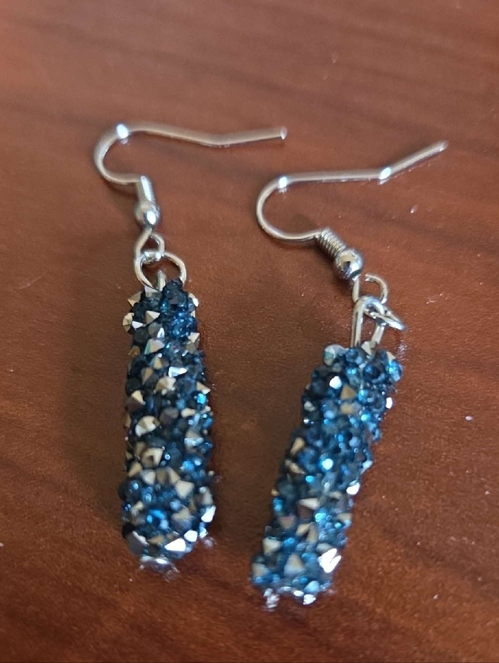 Sparkling Teal Crystal Dangle Earrings - Unbranded